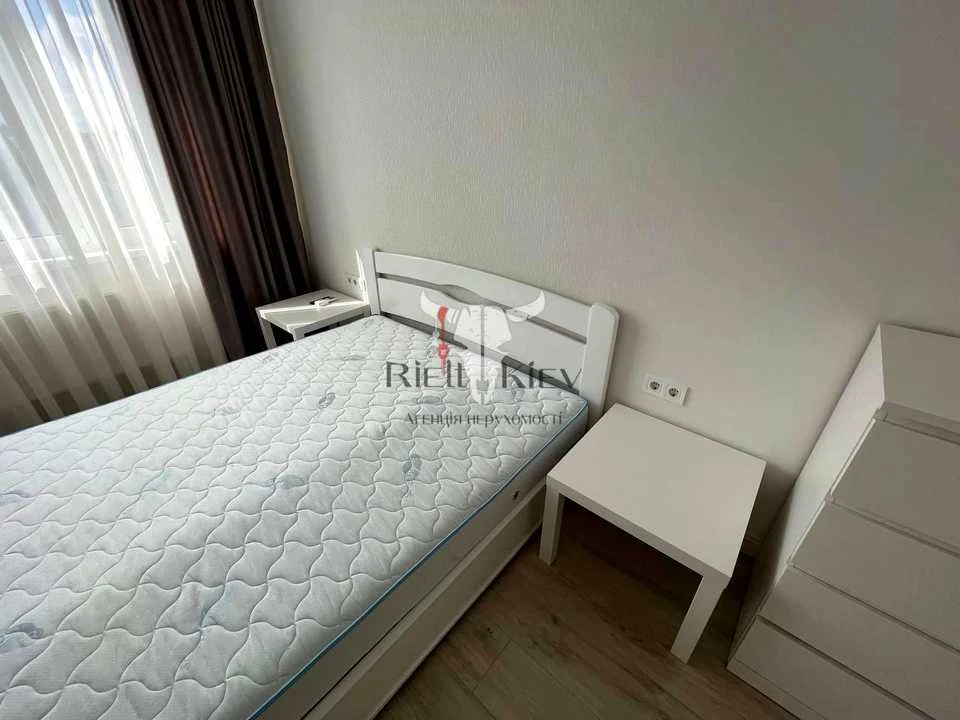 Apartment. Kyiv, Yasynavat Street.