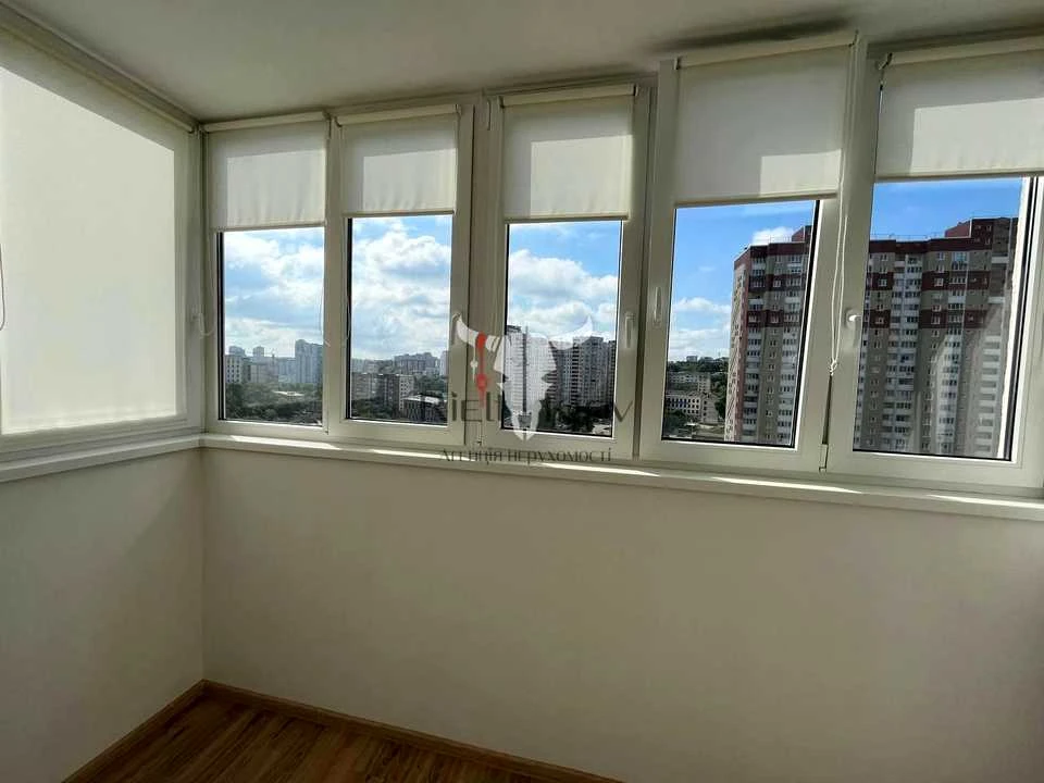 Apartment. Kyiv, Yasynavat Street.