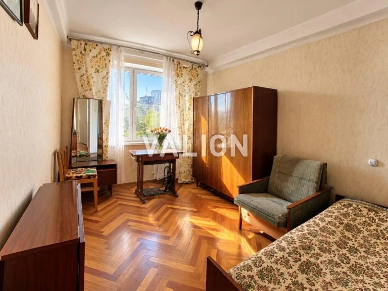 Sale of a 3-room apartment in Sologanka district, Chokolovka, street.
