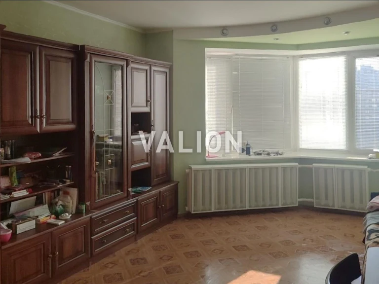 Продаж 1-к квартири вул. Академіка Єфремова 19а