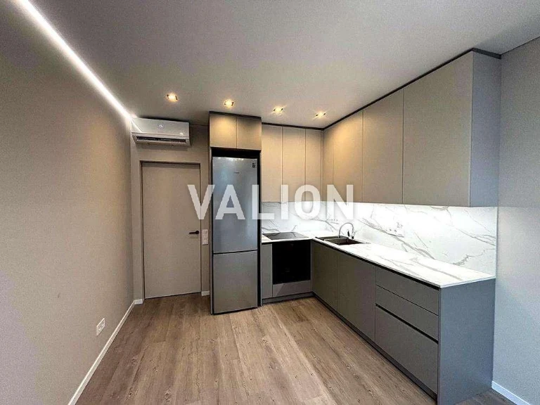 Продажа 2-комнатной квартиры, ул. Александра Олеся, 5