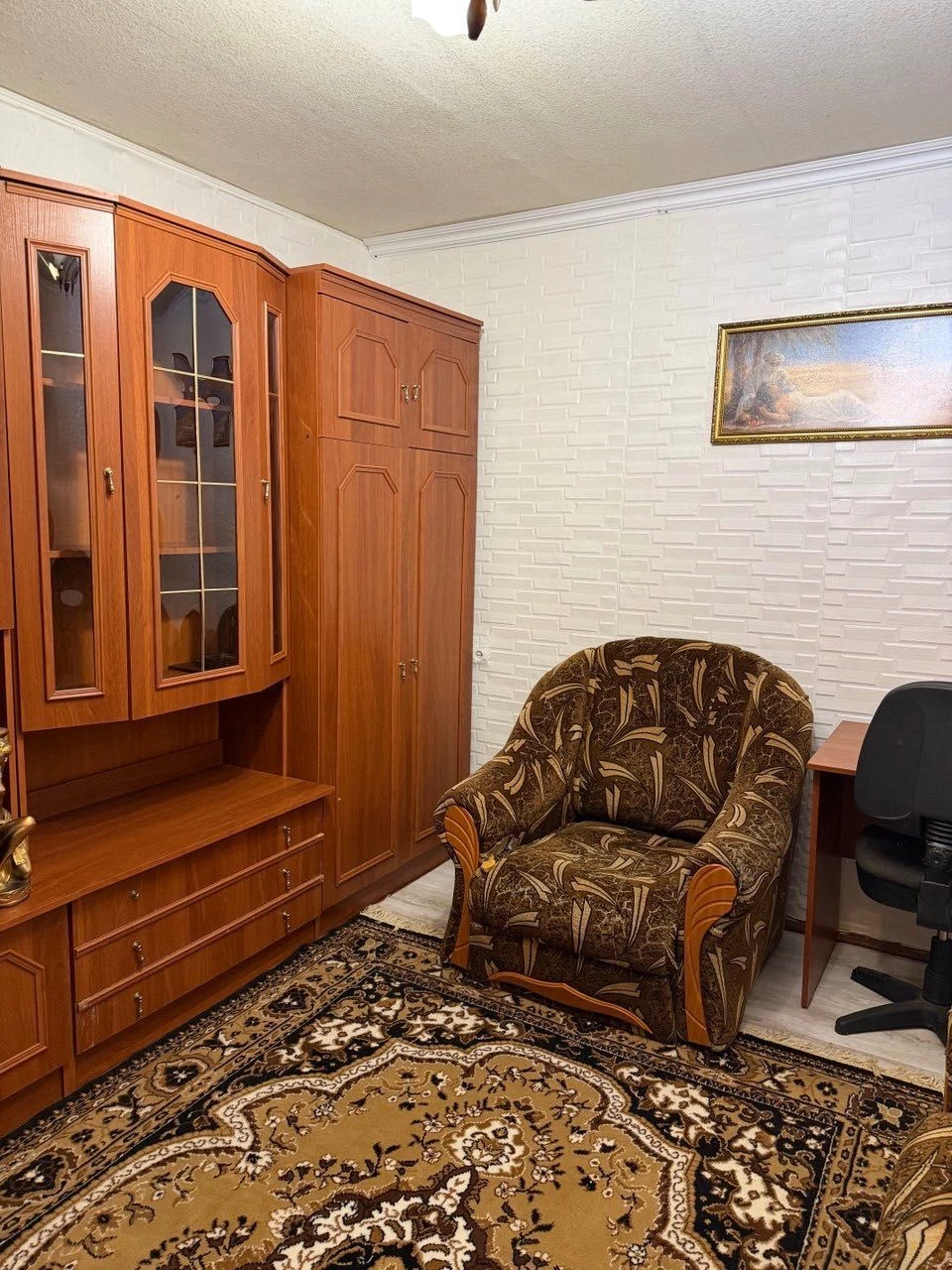 Продам квартиру 1-комнатную  в г. Городня 1 этаж