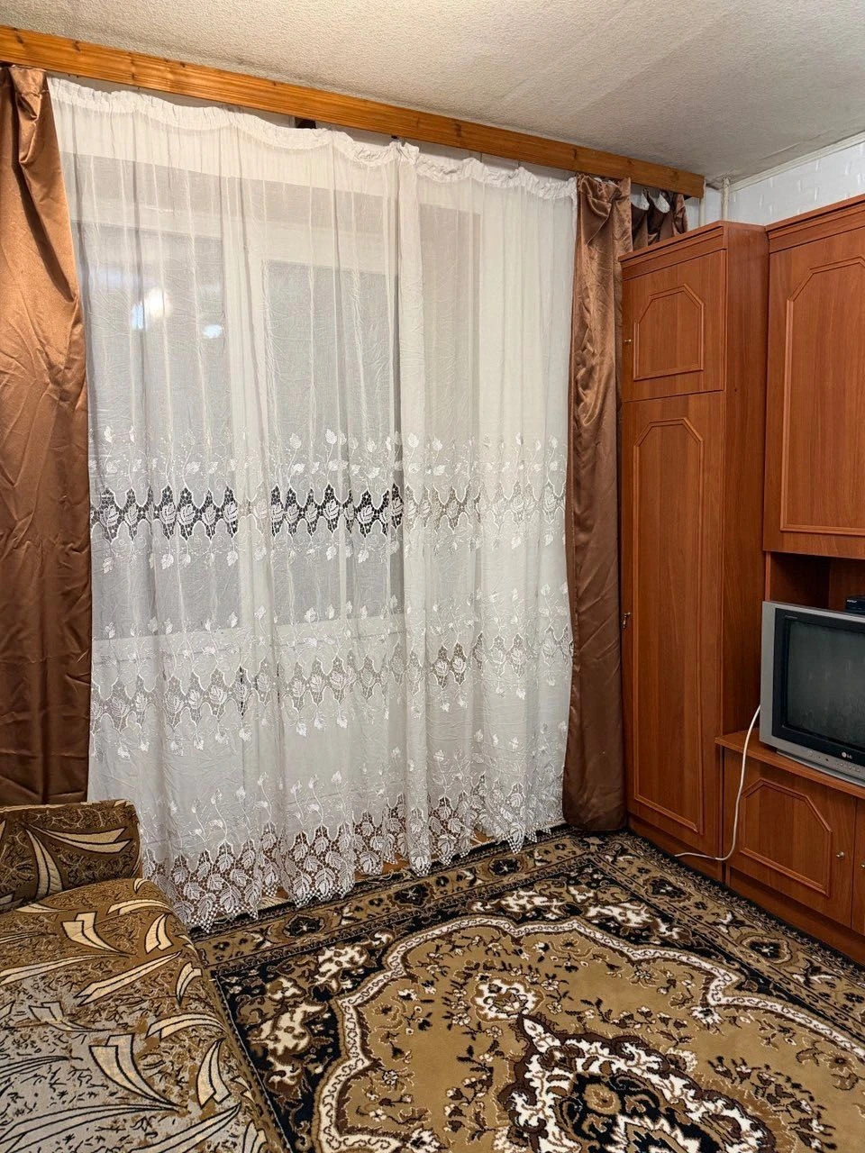 Продам квартиру 1-комнатную  в г. Городня 1 этаж