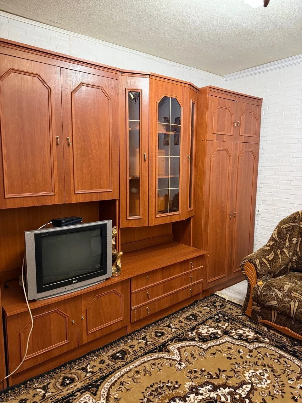 Продам квартиру 1-комнатную  в г. Городня 1 этаж