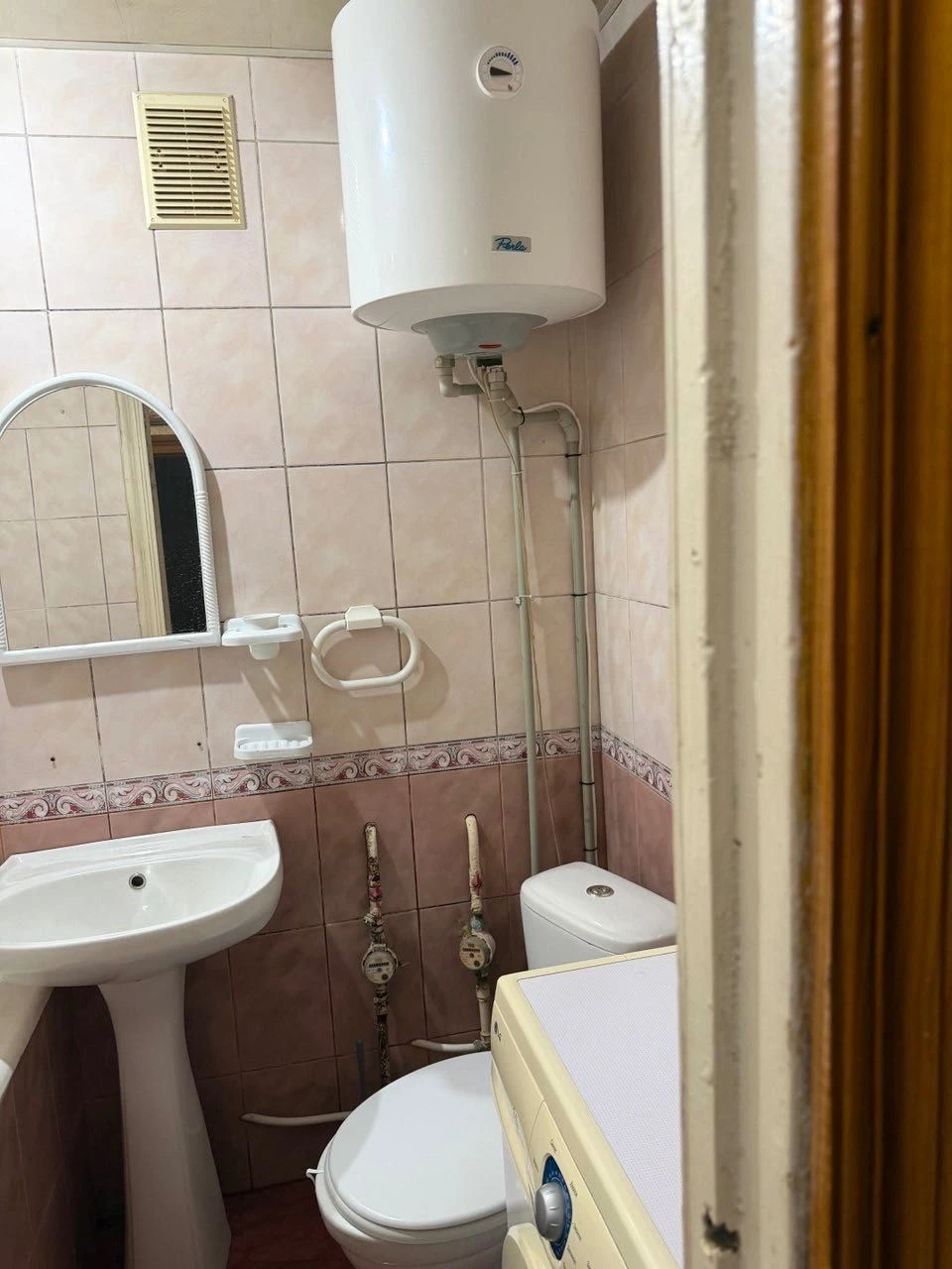 Продам квартиру 1-комнатную  в г. Городня 1 этаж
