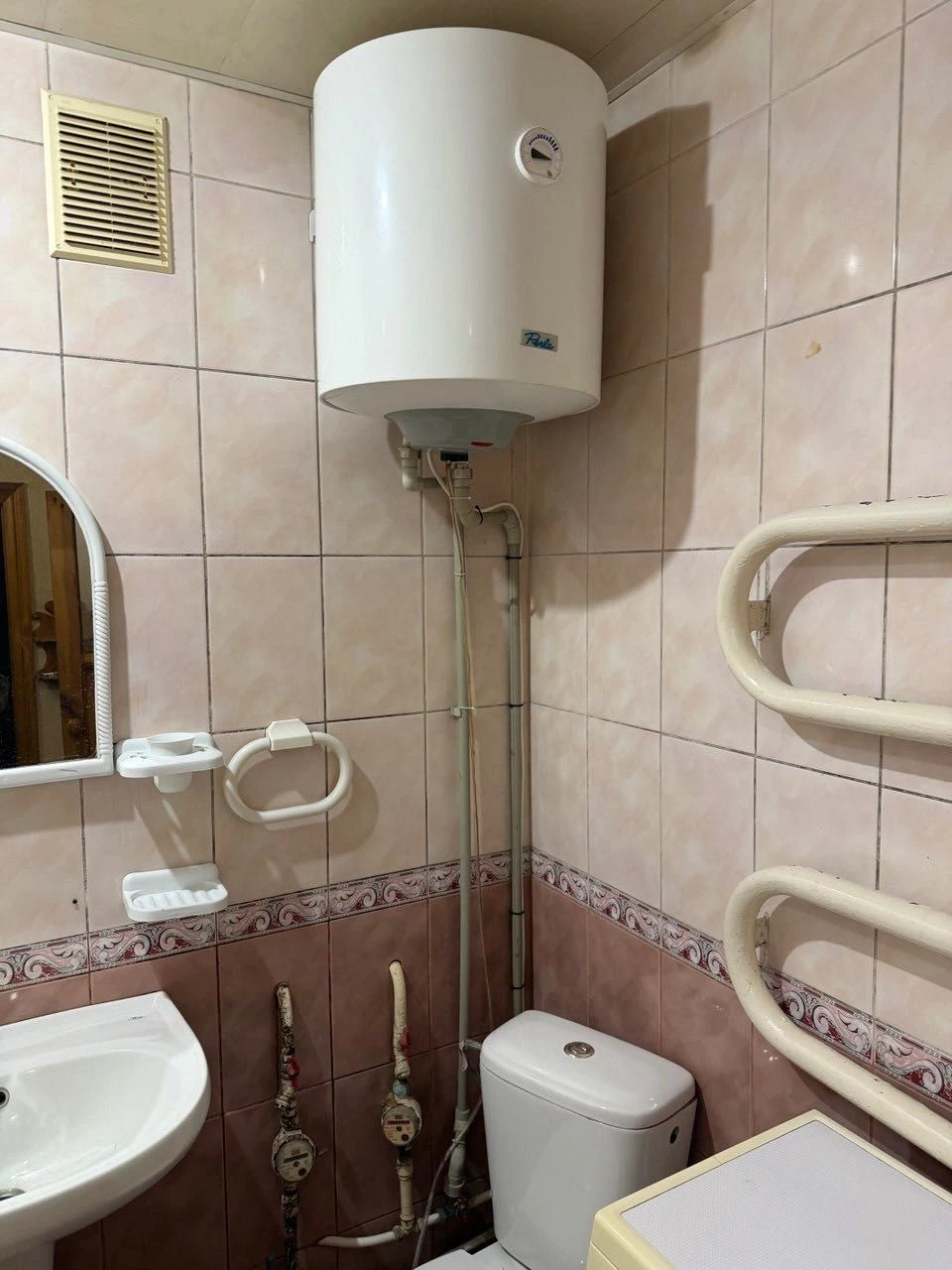 Продам квартиру 1-комнатную  в г. Городня 1 этаж