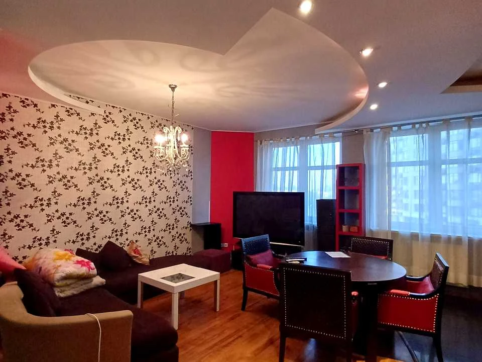 Apartment. Eugene Konovalets Street, Kyiv