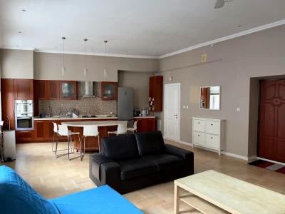 Sale of a 3-room apartment 99.9 sq.m. 3/3 floor