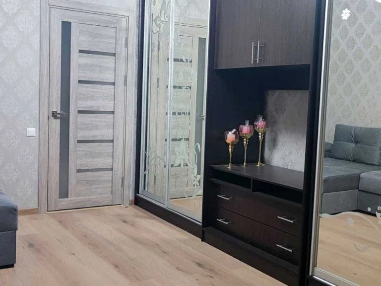 Apartment. Ivano-Frankivsk, Vasyl Stus Street