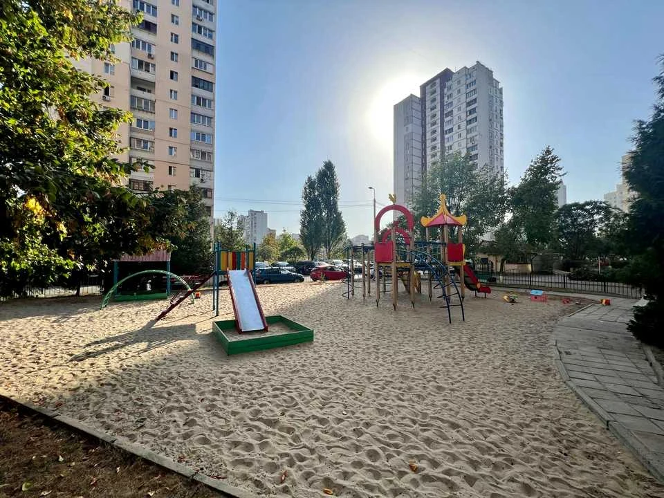 Apartment. Mykhailo Bazhan Avenue, Kyiv
