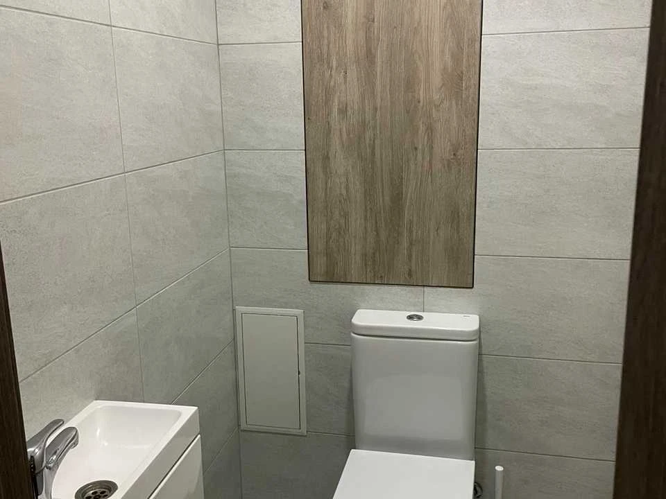 Apartment. Kyiv, Laris Rudenko Street.