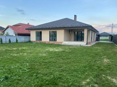 Продам будинок по вулиці Чеській