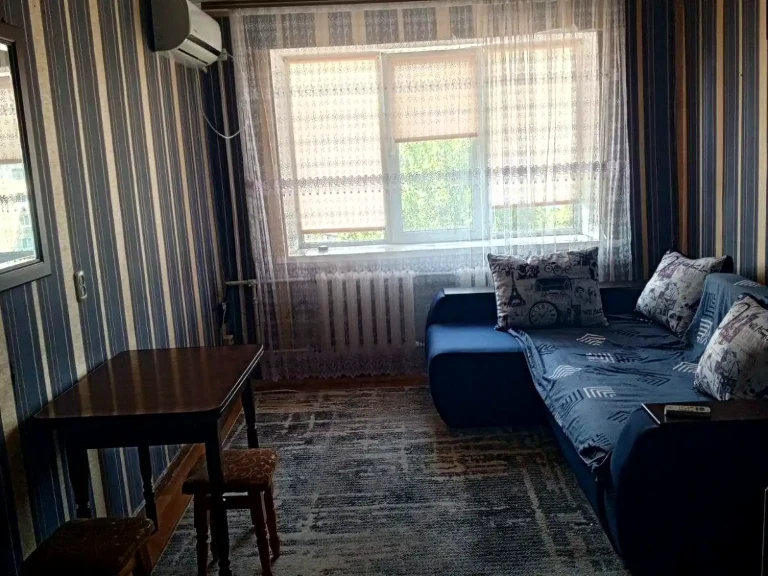Rent 1-bedroom apartment 18.6 sq m, 5th floor.