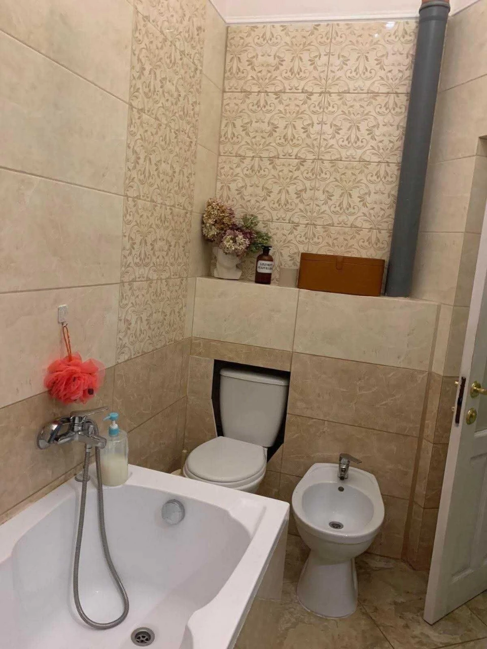 Sale of 1 room apartment near park and the University of...