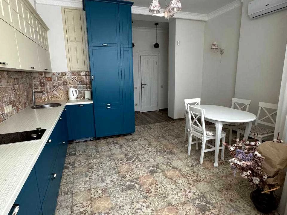 Apartment. Kyiv, Demievska Street