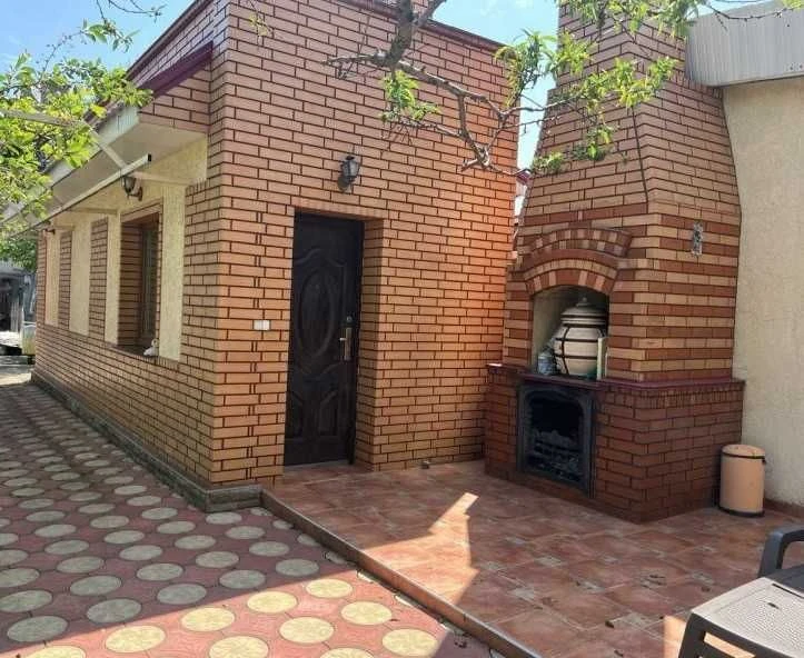 Brick house on Fontana • 9th st. Fontana • Okruzhna st. • G