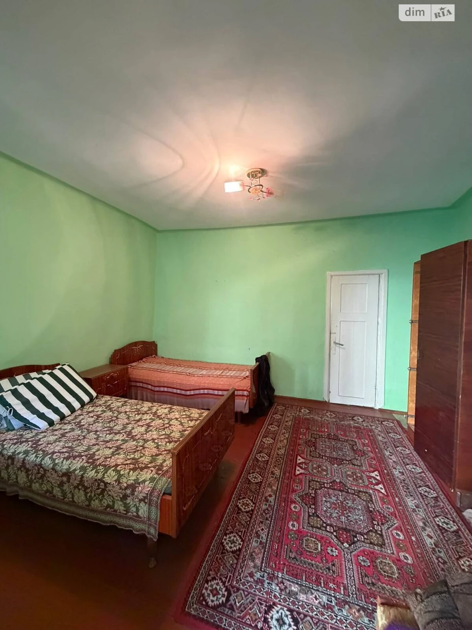 House Center for Sale