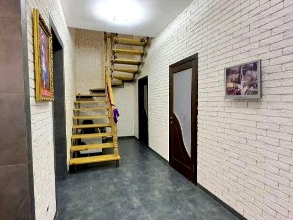 House. Veremchuka Street
