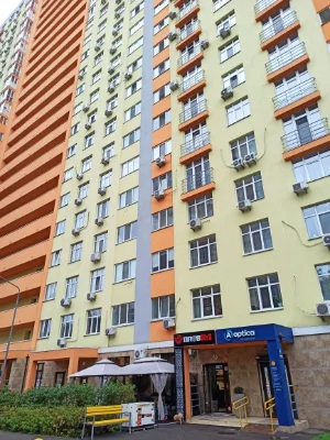 ЖК "Яскравый", Оболонський район, мікрорайон "Мінський", вулиця Калнышевська