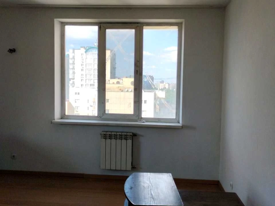 Apartment. Mykola Rudenko Blvd, Kyiv