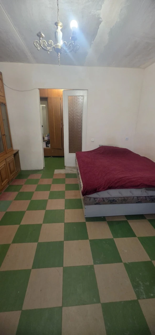 2-room apartment for sale opposite the "Karavan" shopping mall