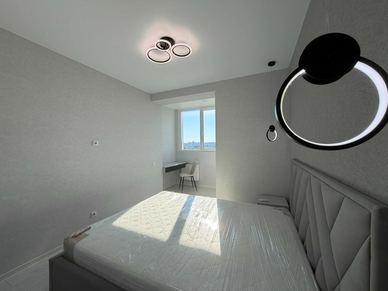Apartment for sale in the "Ptashka" residential complex, 1-room apartment, panoramic view