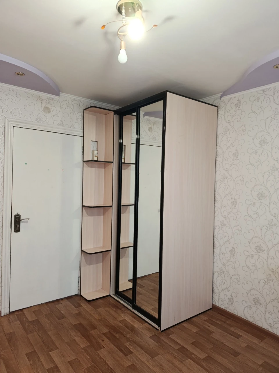 Продаётся комната в общежитии