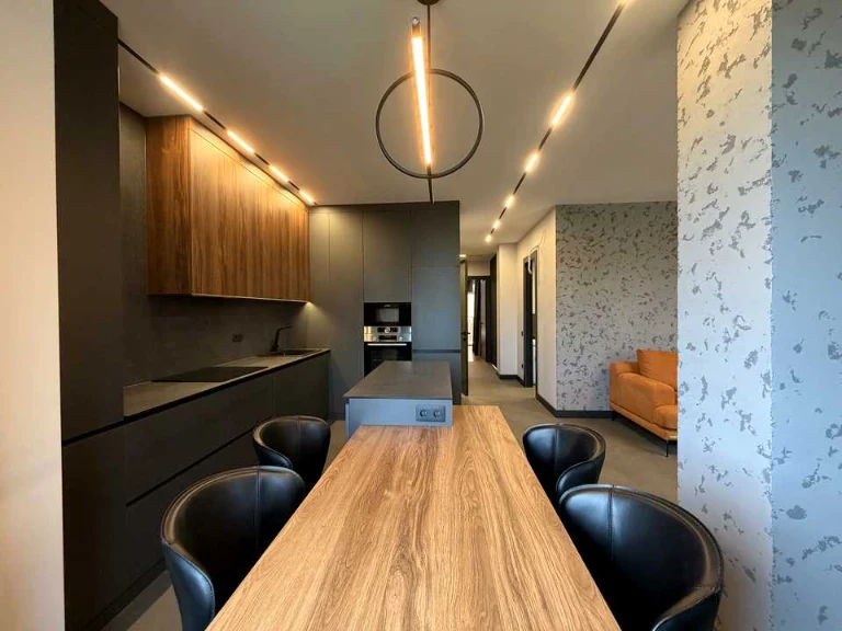 Apartment. Odessa, Kompasni Pro.