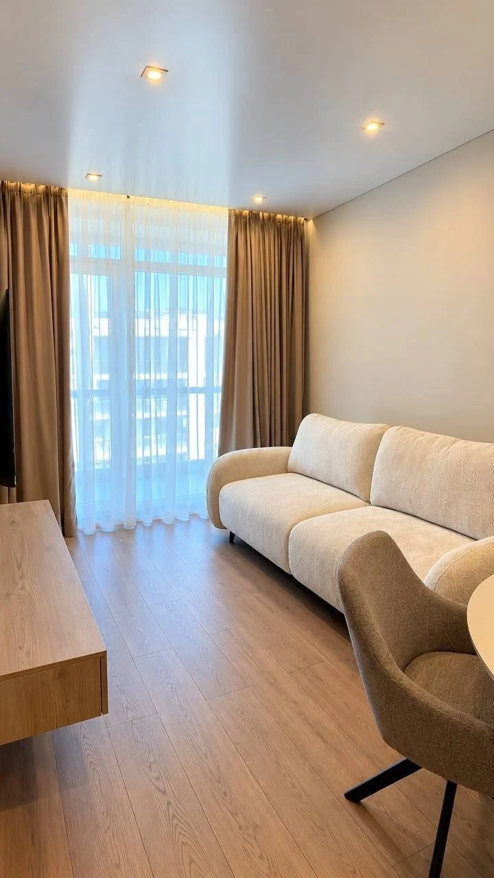 Sale of a 2-room apartment in residential complex B4 / gas heating / resale