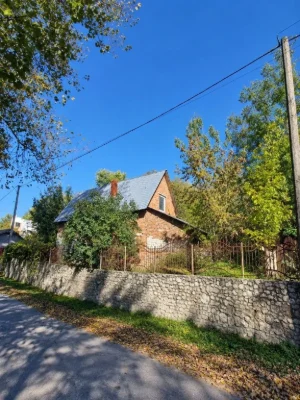 Продаж земельної ділянки 23 сотки. Поруч із озером