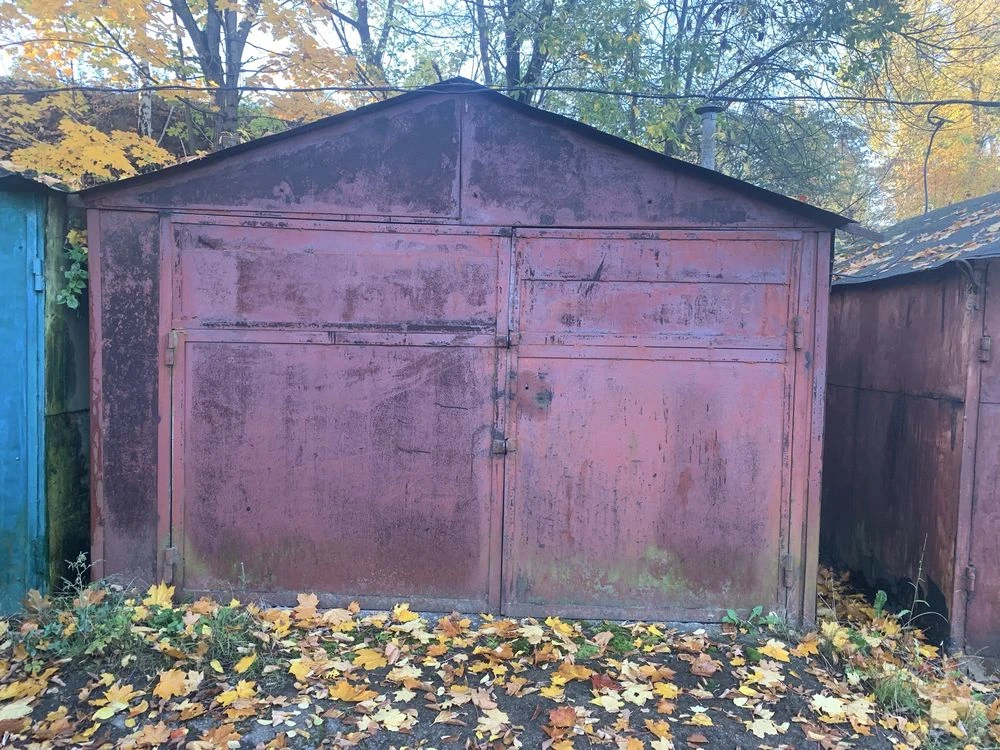 Продаю металевий гараж з ямою