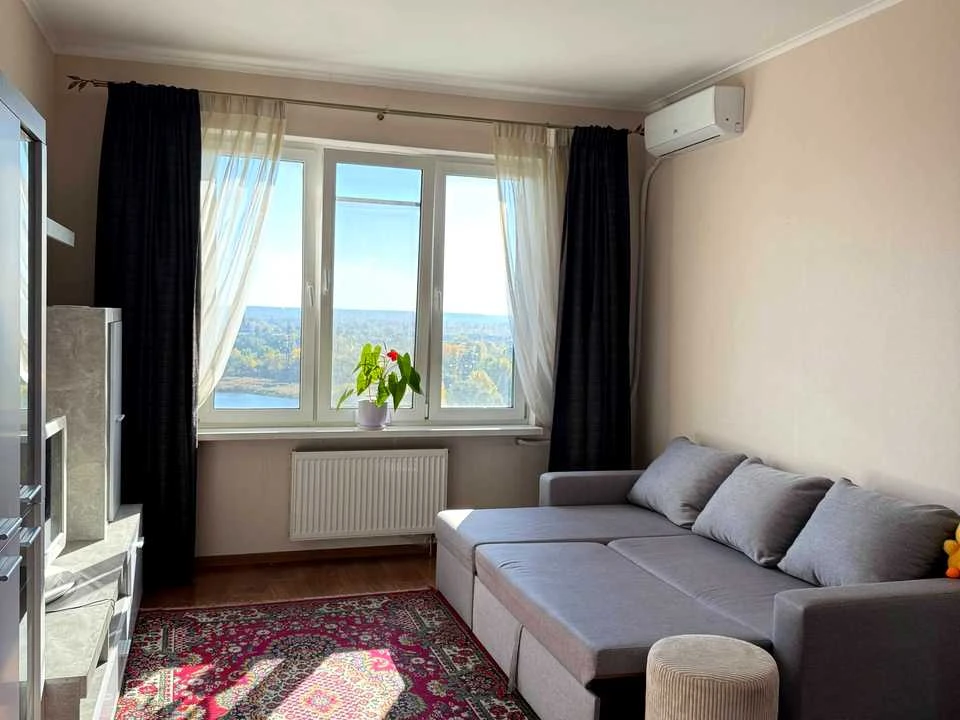Apartment. Revukogo Street, Kyiv