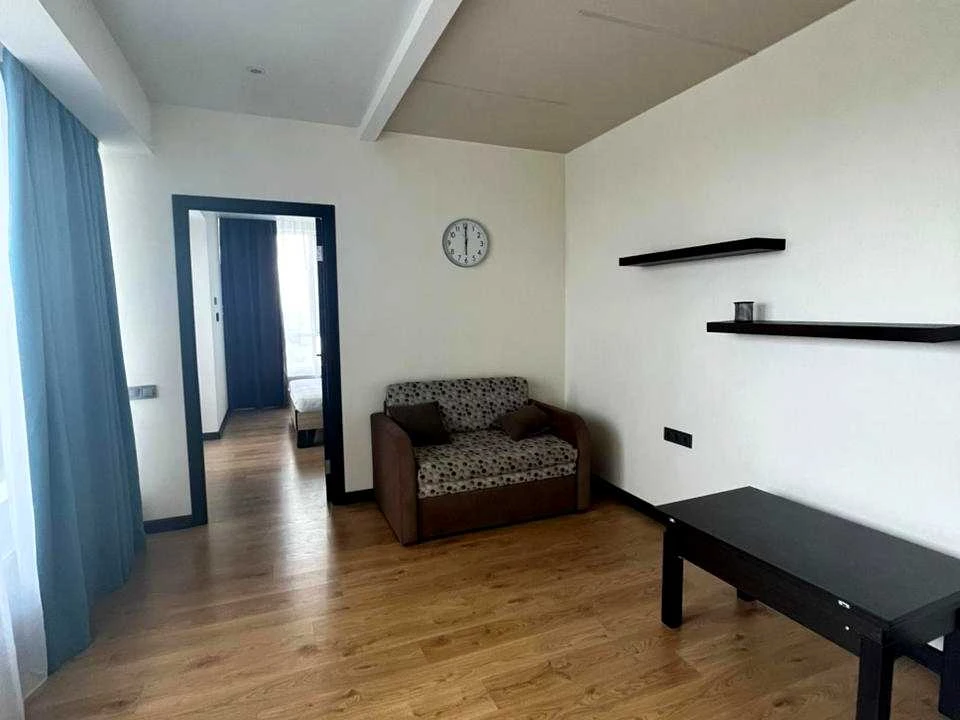 Apartment. Kyiv, Beryestejski Prospect.