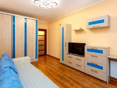 Квартира. Київ, Сім'ї Кульженків вул.