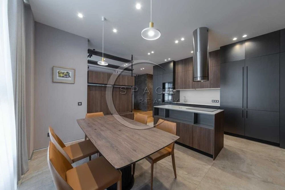 For sale 5-room apartment 204 m2 residential complex Novopecherski Lypky Dra street