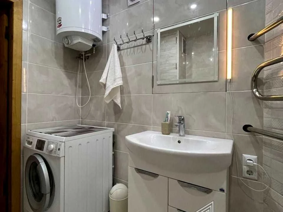 Apartment. Levka Luk'yanenko Street, Kyiv