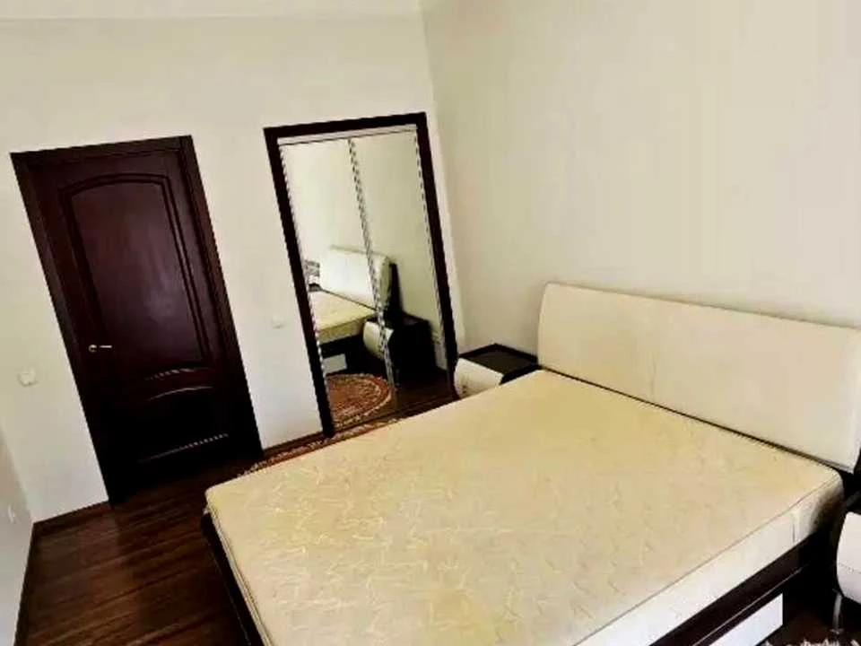Apartment. Dnipro, Voskresenskaya st.