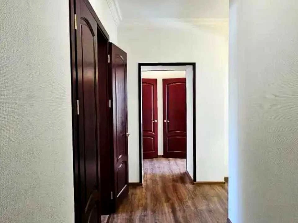 Apartment. Dnipro, Voskresenskaya st.