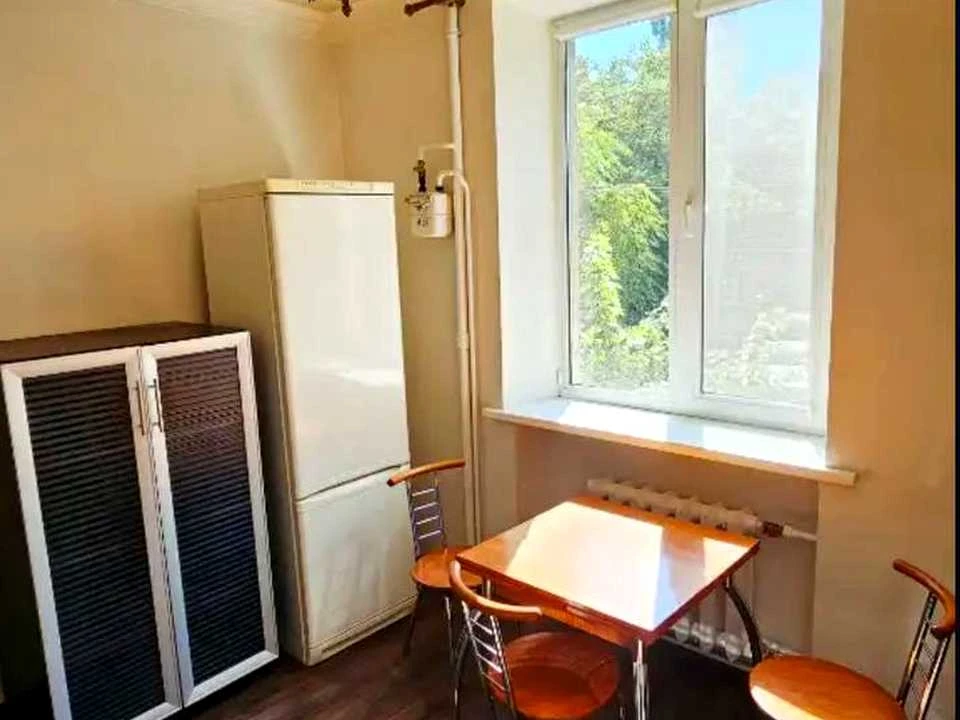 Apartment. Dnipro, Voskresenskaya st.