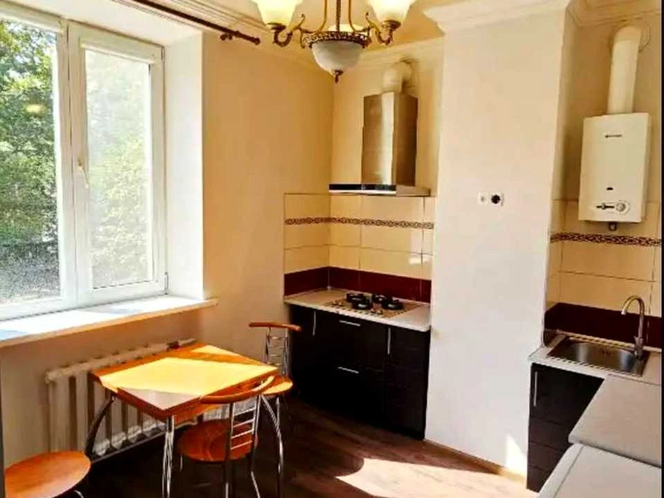 Apartment. Dnipro, Voskresenskaya st.