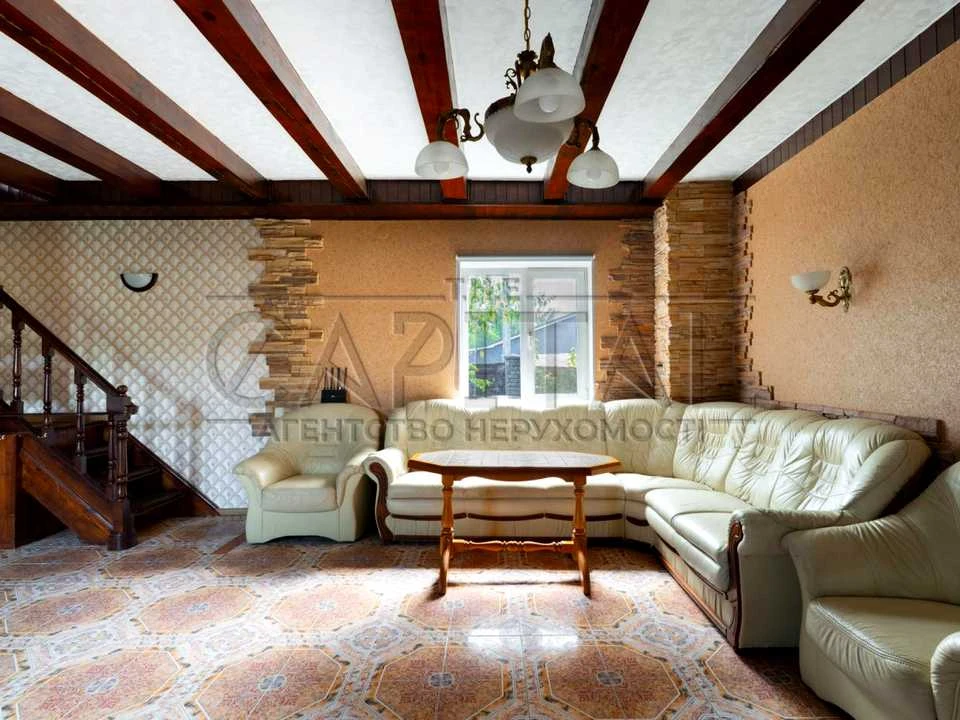 House. Kyiv, Soborna
