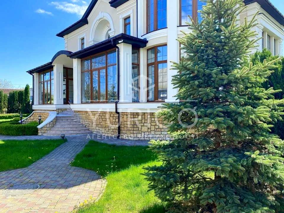 Дом. Киев, Садовая ул. 42