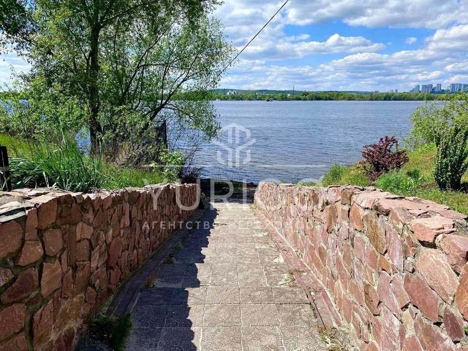 Дом. Киев, Садовая ул. 42