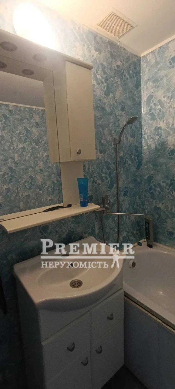 1-кімнатна квартира з ремонтом і меблями  пр. Добровольськог