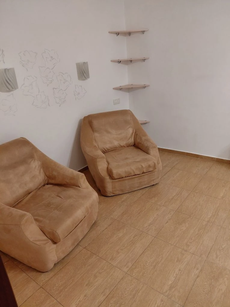 Продаю классную 2х комнатную квартиру ( пр- т Мира ).