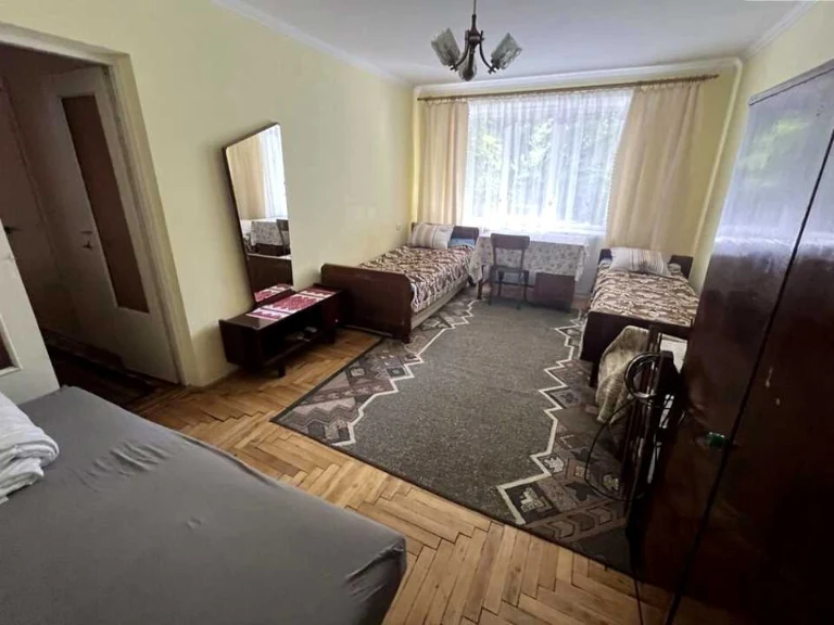 Apartment. Ternopil, Solnychnaya Street