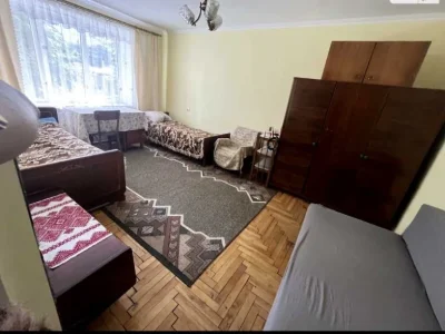 Apartment. Ternopil, Solnychnaya Street