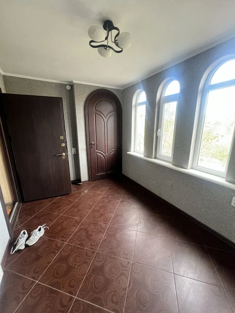 For Sale: Cozy House on Nakhimov Street