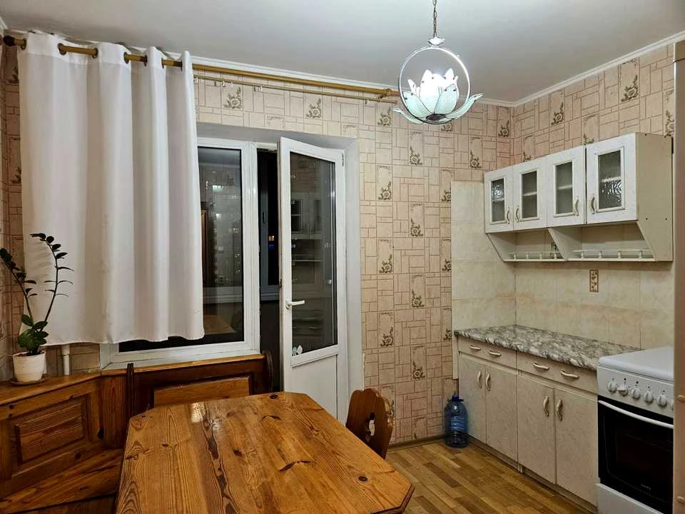 Apartment. Olenych Pchilka Street, Kyiv