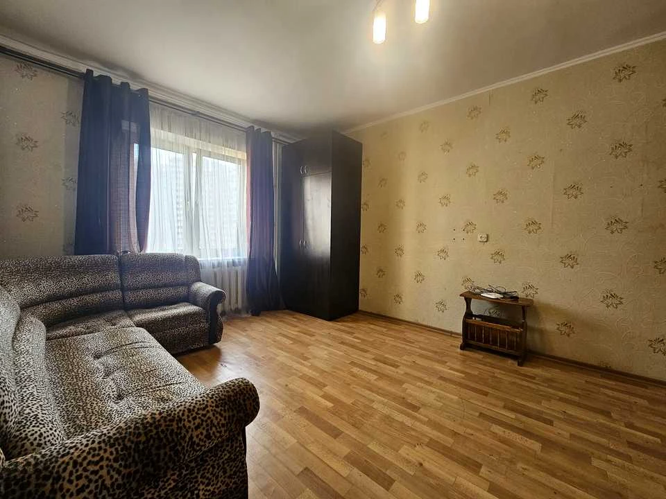 Apartment. Olenych Pchilka Street, Kyiv